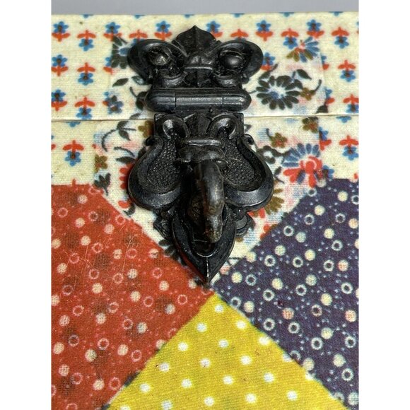 1970s Wooden Trinket Case Box Patchwork Design 7" x 5.5" x 5" with handle - Picture 4 of 16